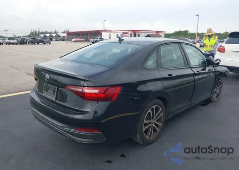 2023 Volkswagen Jetta 1.5T Sport z USA, uszkodzony, nr VIN 3VWBM7BU3PM056606